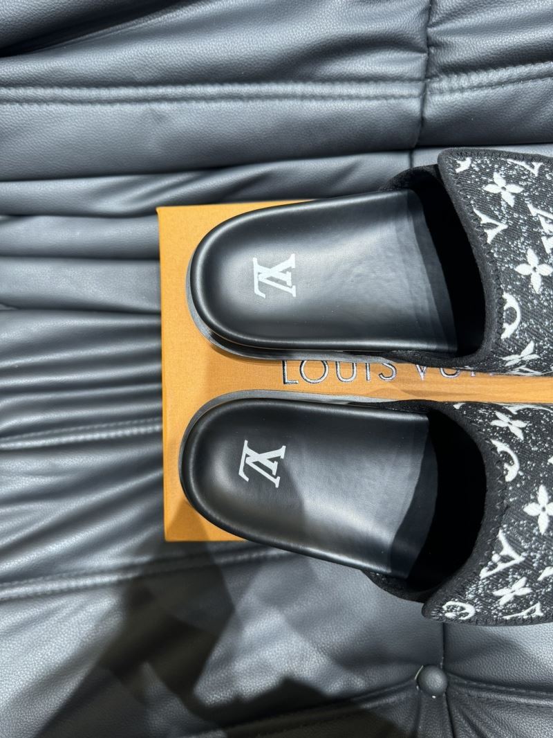 Louis Vuitton Slippers